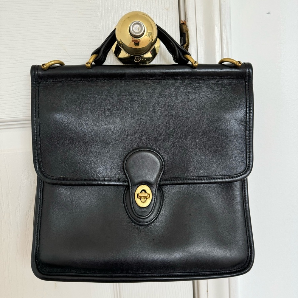 Vintage Coach Willis Black Leather Station Bag Crossbody 9927